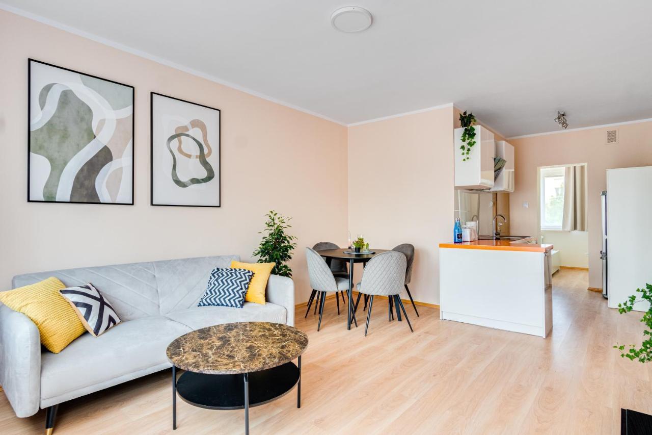 Apartament Sloneczny, Pw Invest Home Кендзежин-Козле Экстерьер фото